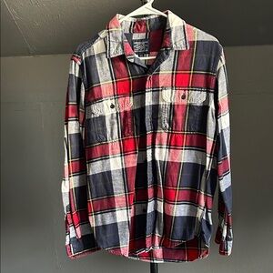 American Eagle Outfitters Bold Checkered Button Down Shirt - Navy, Red, White